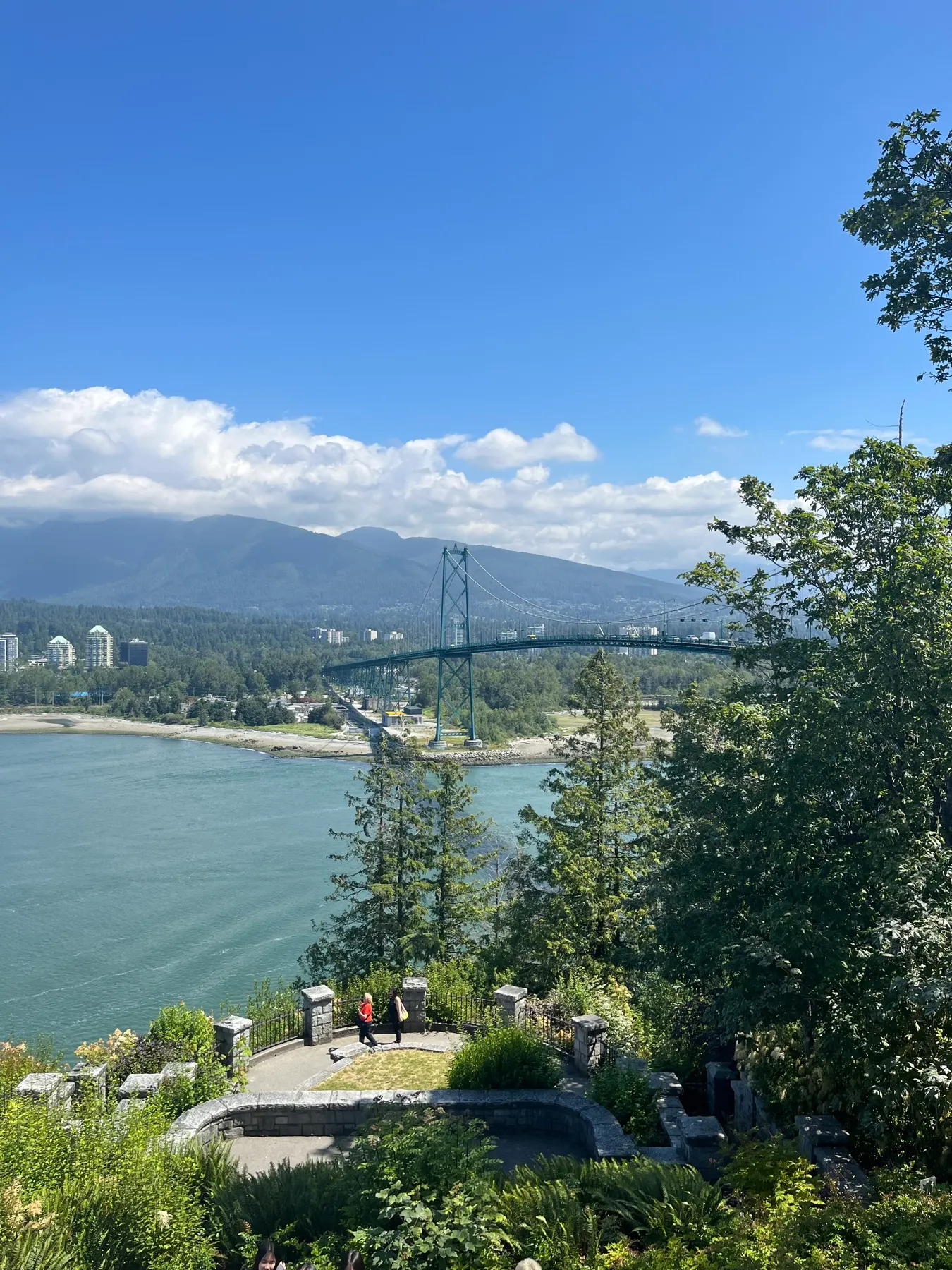 Le pont Lions Gate vu depuis Prospect Point dans le parc Stanley