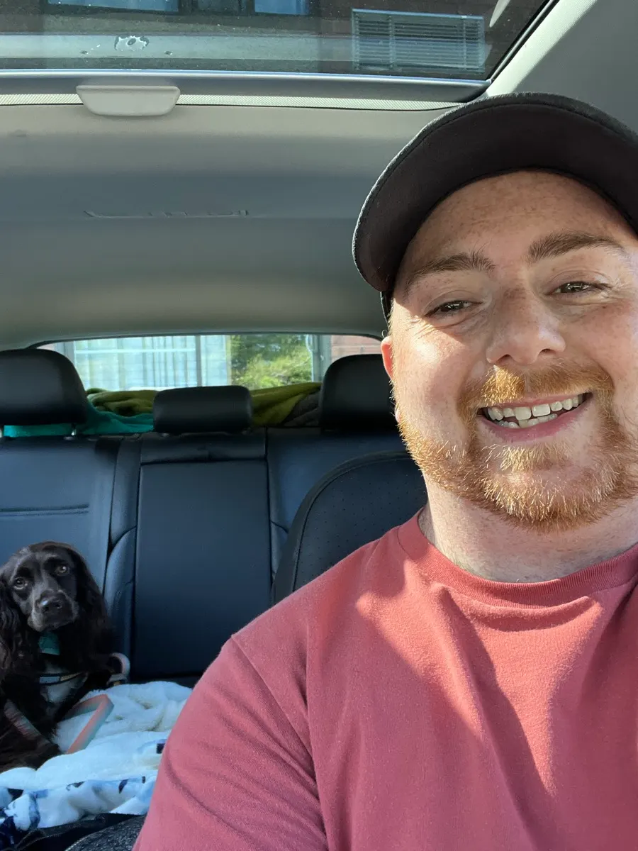 Shaun et Tilly prenant la route de Parry Sound dans la Volkswagen Golf